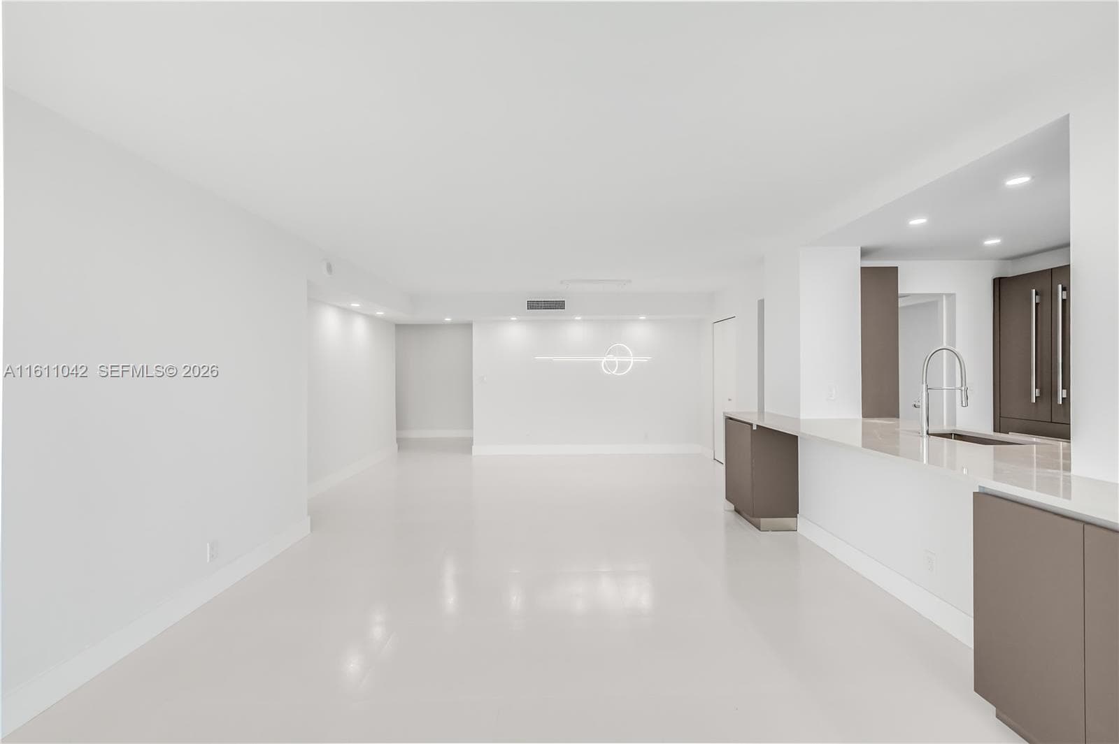 Living/Dining Area