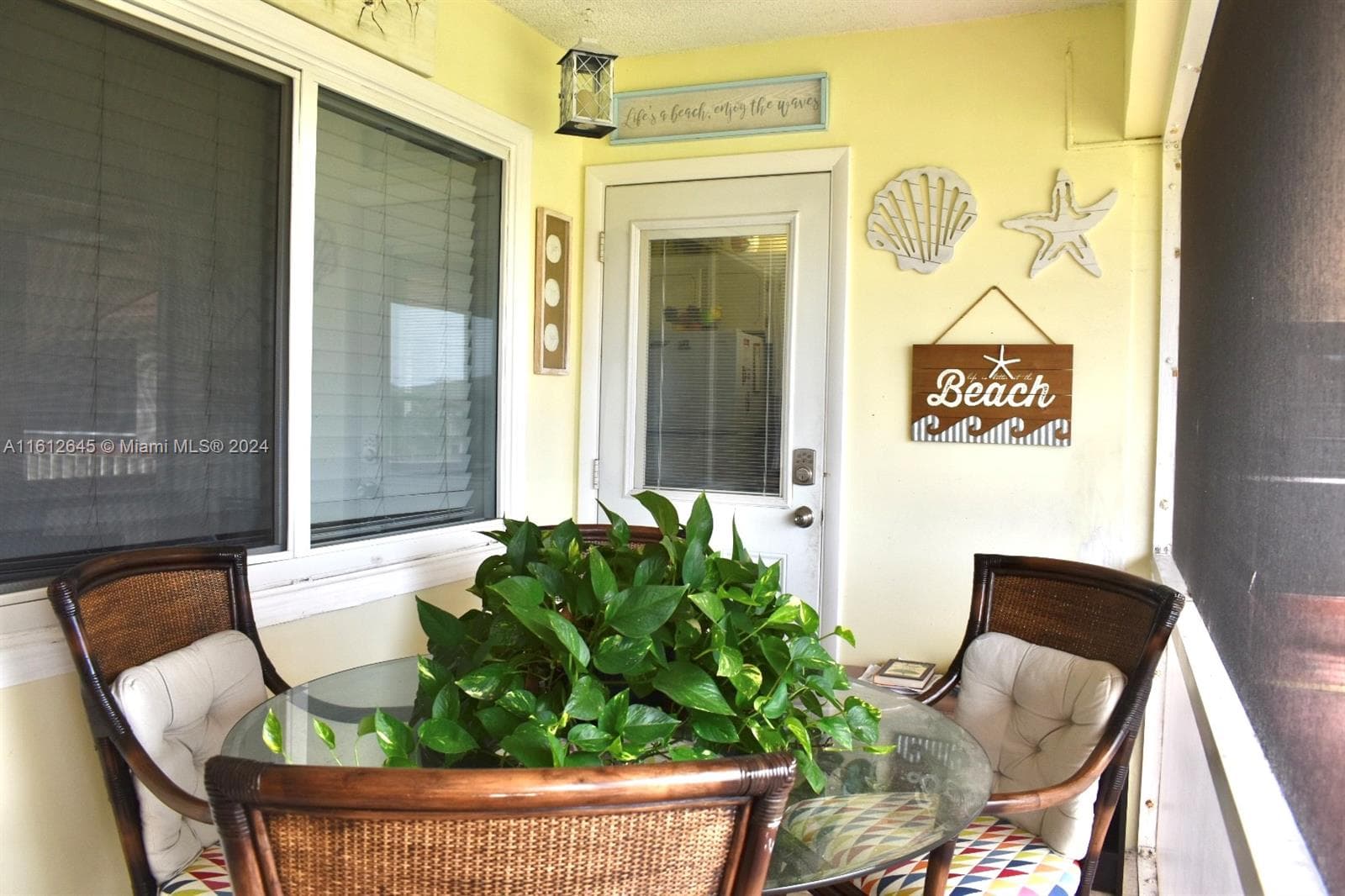 BEVERLY HILLS CONDO · #D309 in Hollywood - Photo 20
