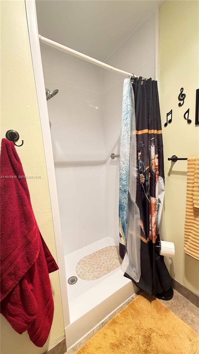 BEVERLY HILLS CONDO · #D309 in Hollywood - Photo 18