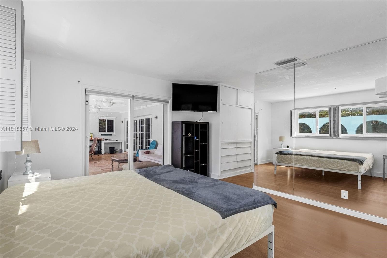 Bedroom #1