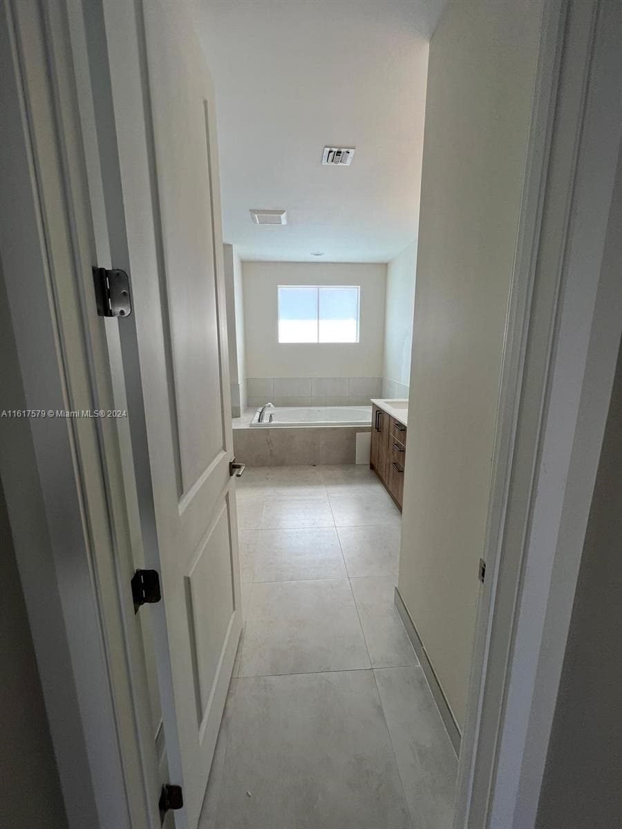 3537 Forest View Cir photo 42