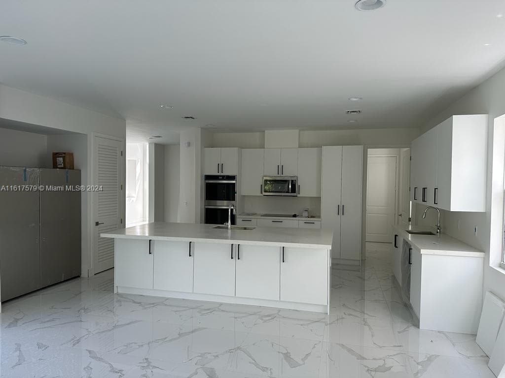 3537 Forest View Cir photo 98