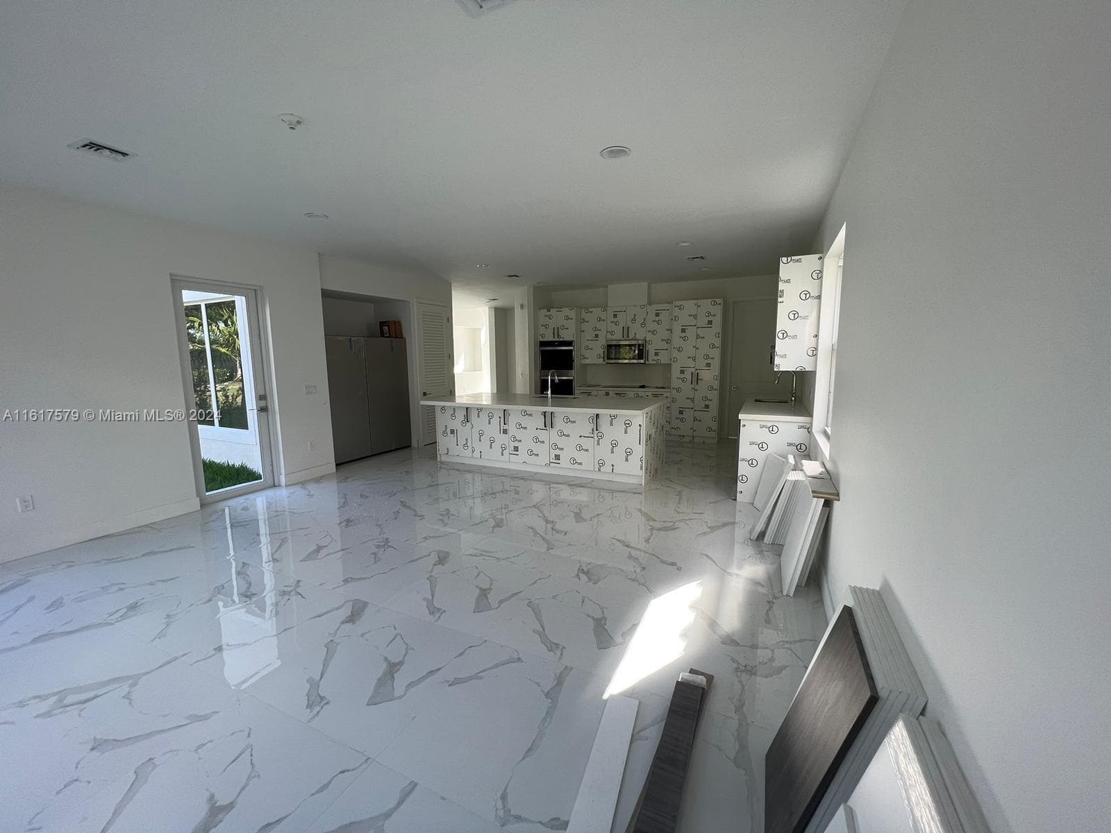 3537 Forest View Cir photo 77