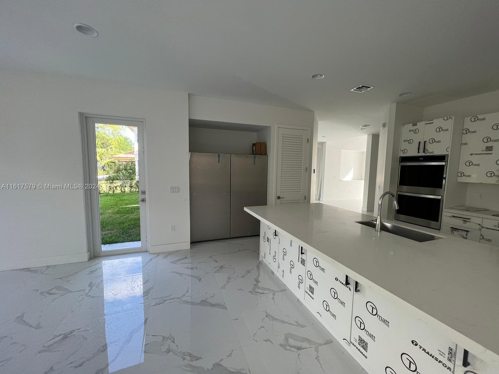 3537 Forest View Cir photo 79