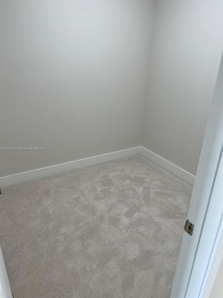 3537 Forest View Cir photo 45