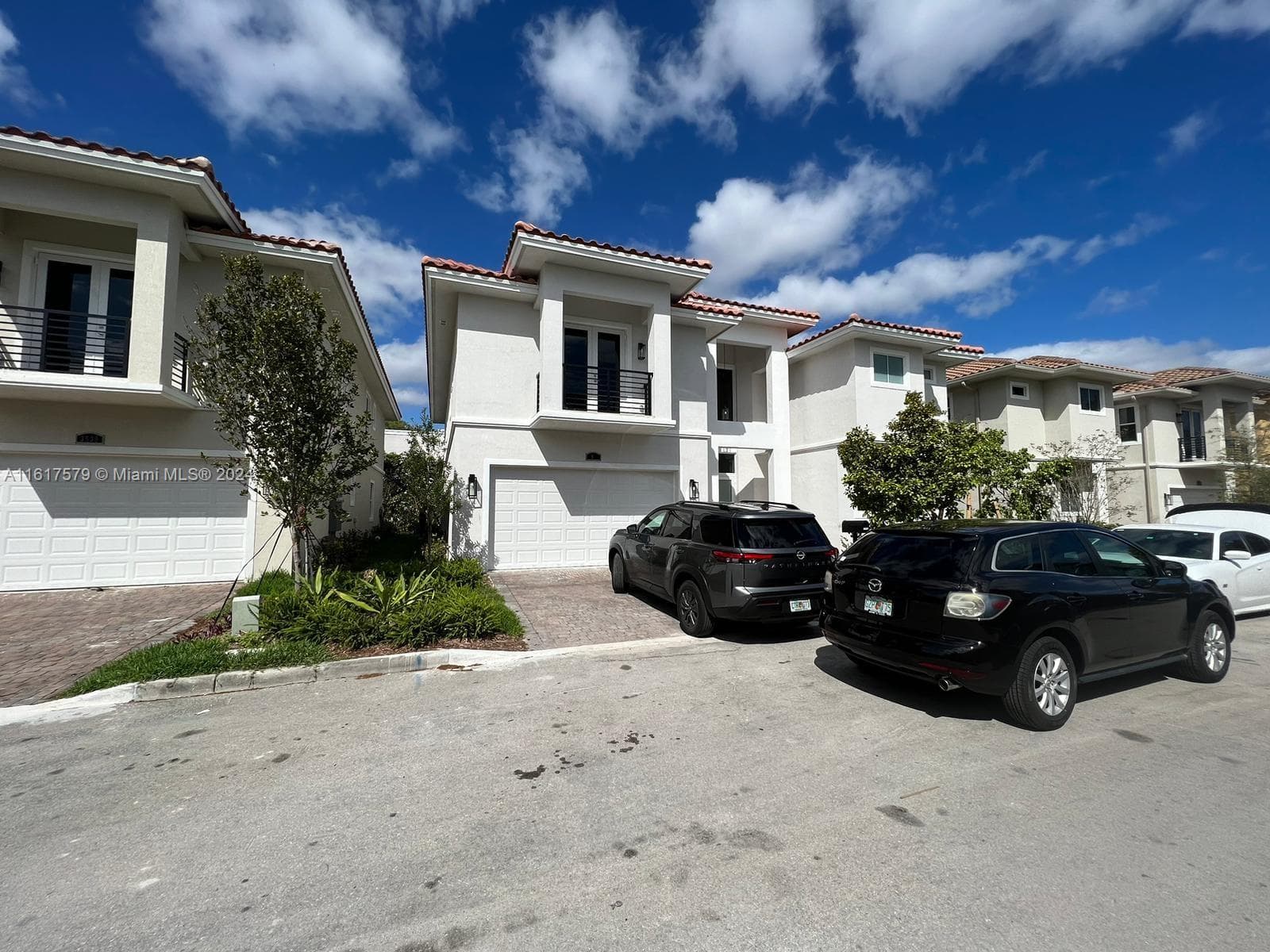 3537 Forest View Cir photo 18
