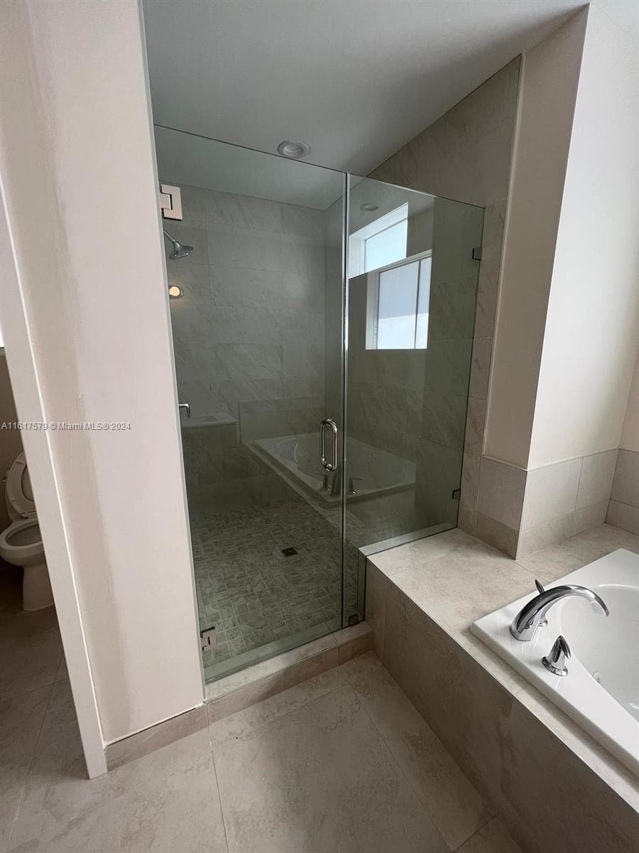 3537 Forest View Cir photo 40