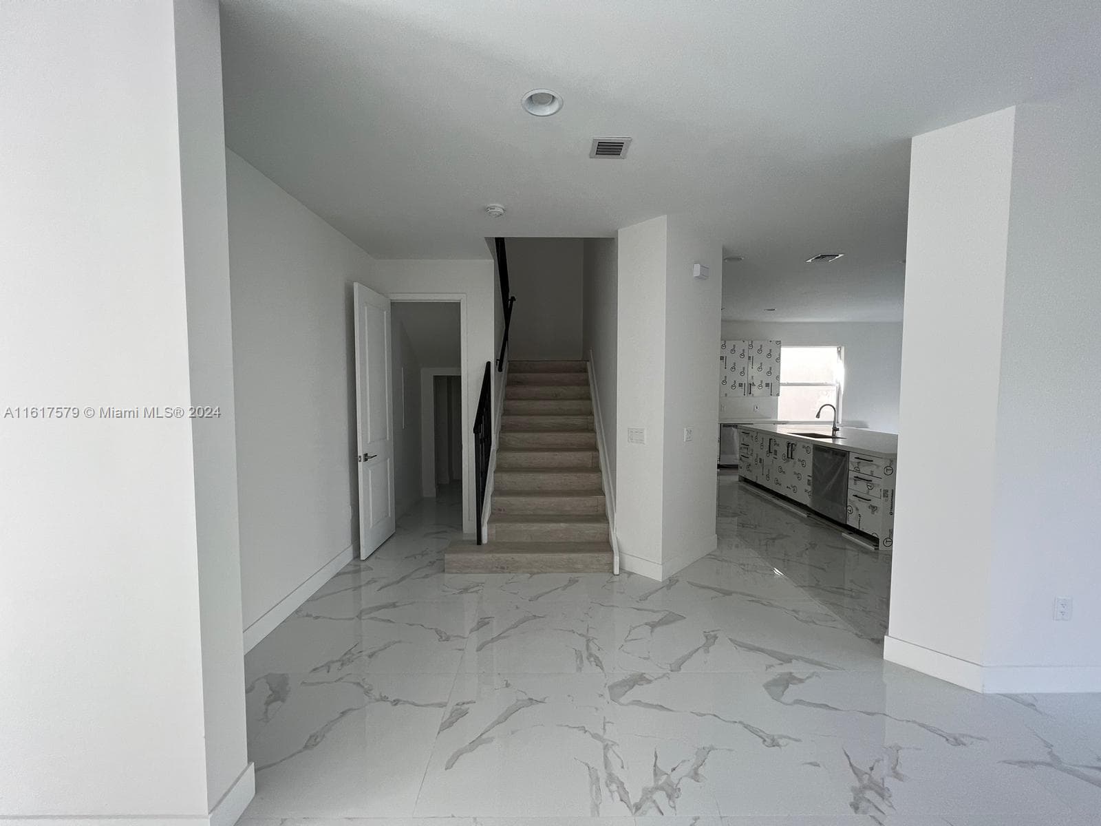 3537 Forest View Cir photo 70
