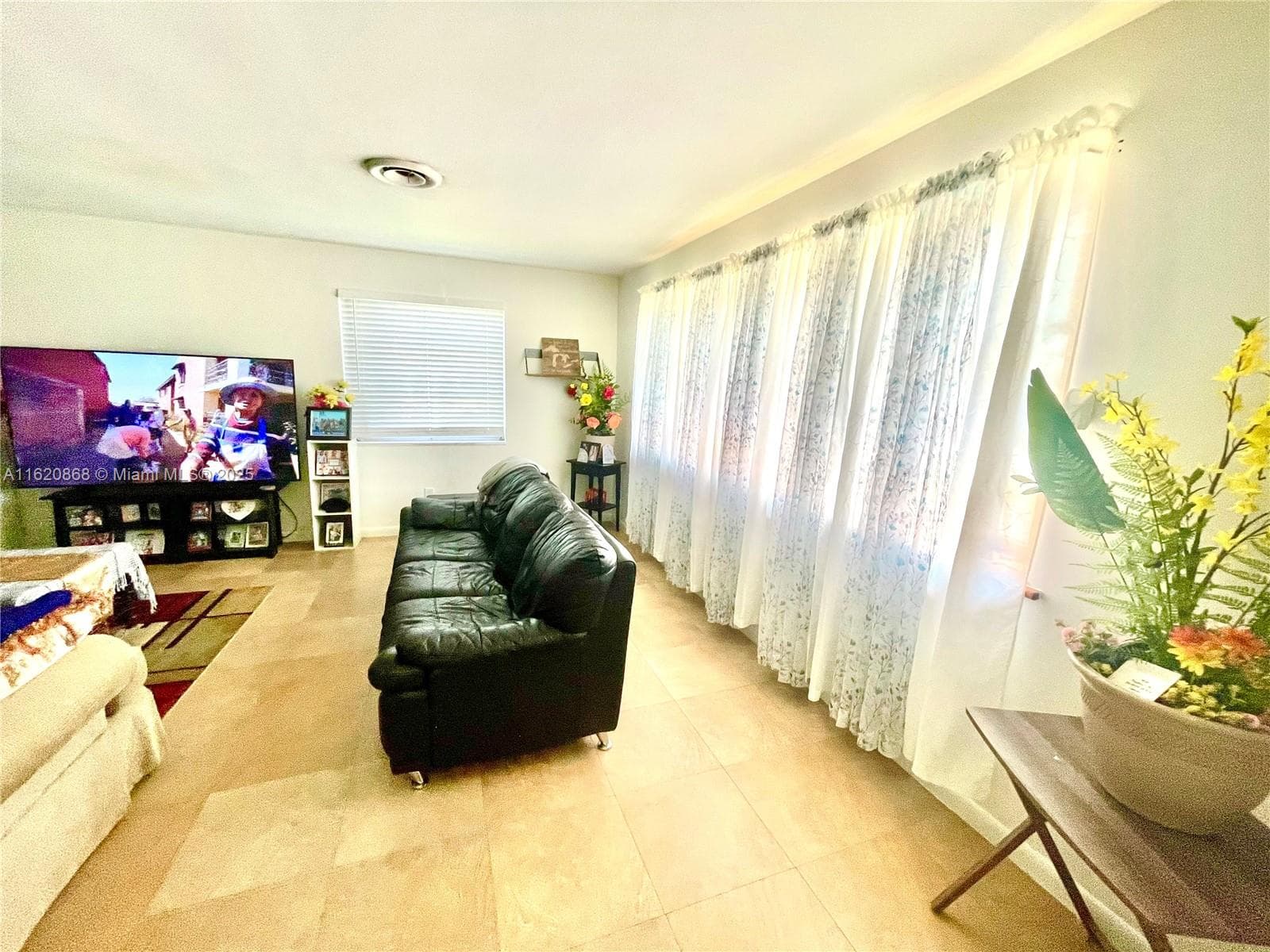 4109 Hayes St photo 4