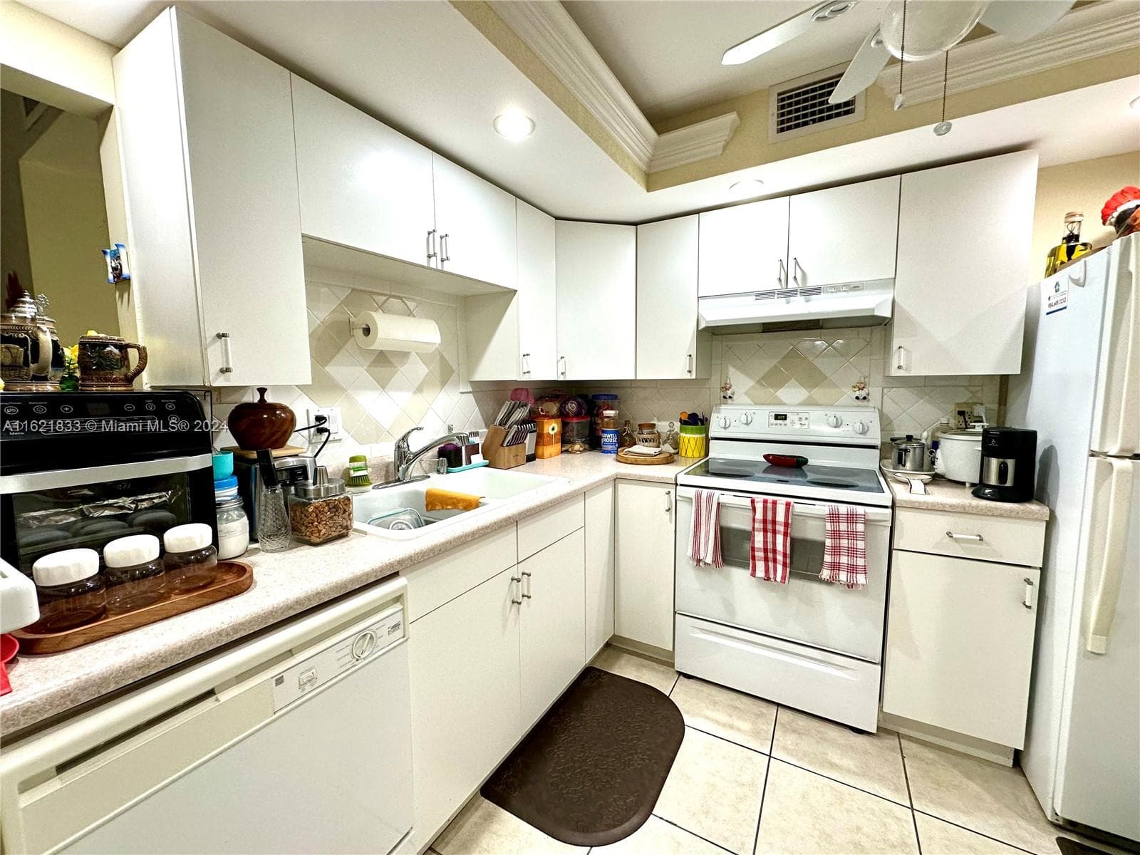 Somerset · #206 in Lauderdale Lakes - Photo 7