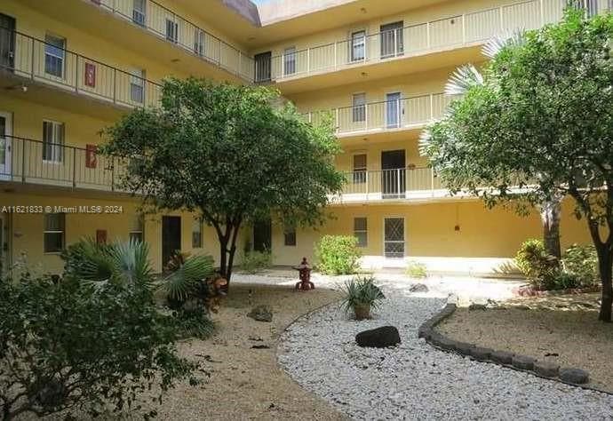 Somerset · #206 in Lauderdale Lakes - Photo 1