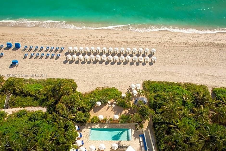 Sole on the Ocean · #1906 in Sunny Isles Beach - Photo 2