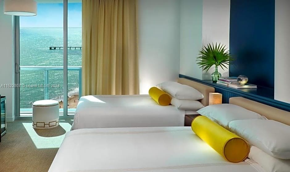 Sole on the Ocean · #1906 in Sunny Isles Beach - Photo 11