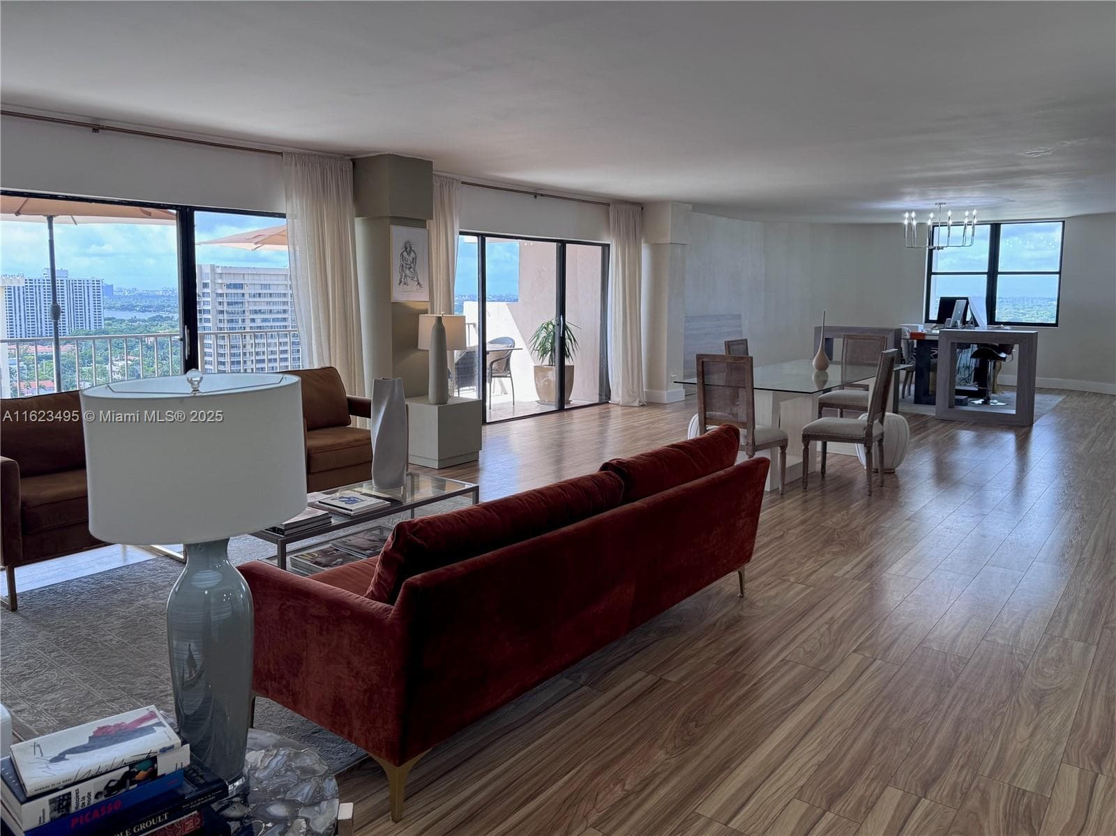 CRICKET CLUB CONDO · #2309 in Miami - Photo 3