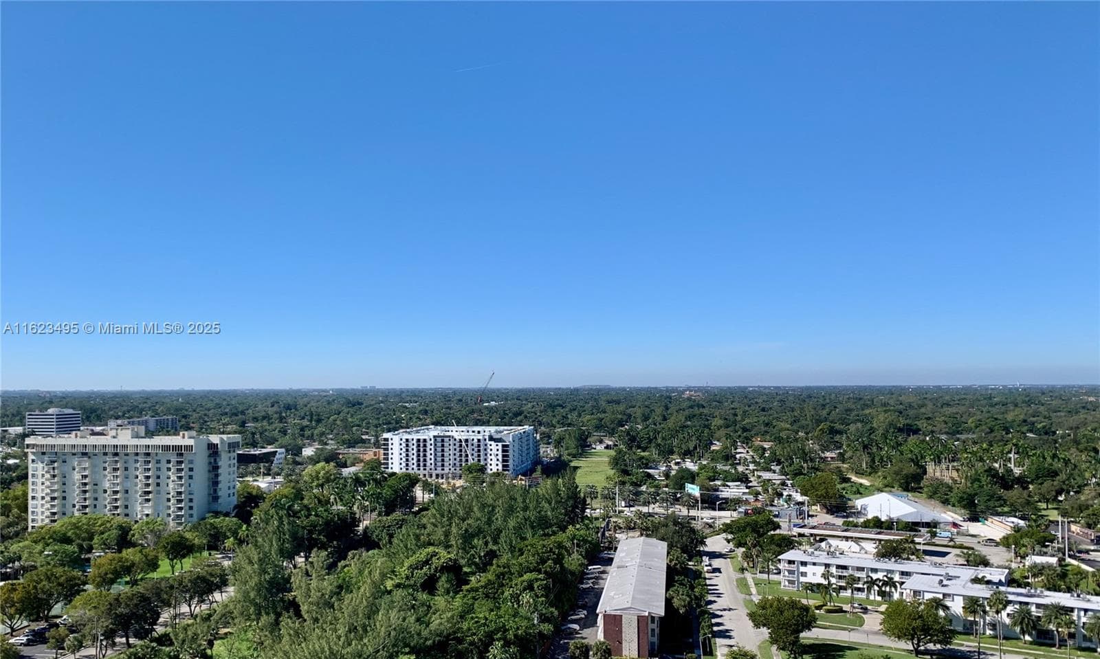 CRICKET CLUB CONDO · #2309 in Miami - Photo 36