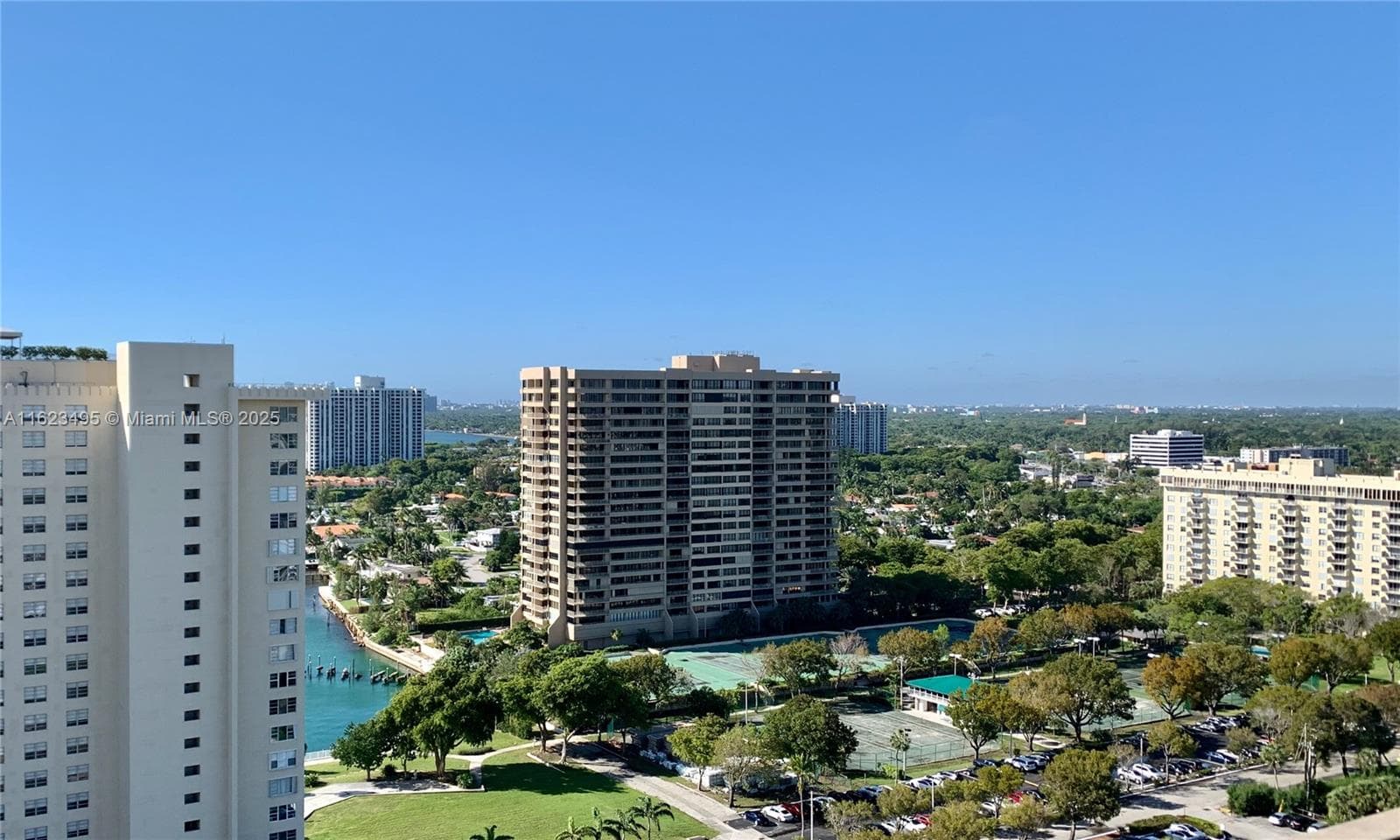CRICKET CLUB CONDO · #2309 in Miami - Photo 37