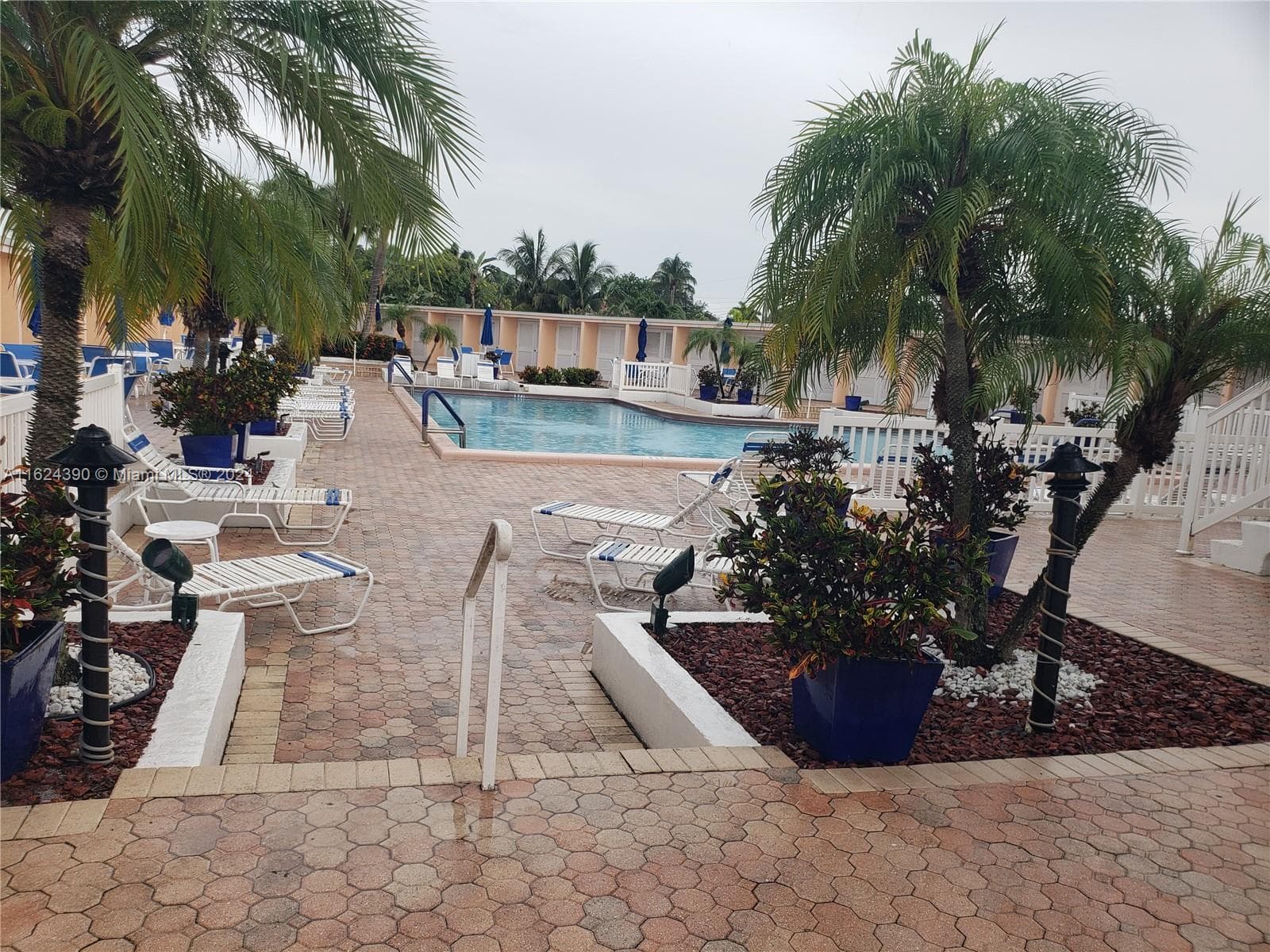 Imperial Point Colonnades · #1028 in Fort Lauderdale - Photo 36