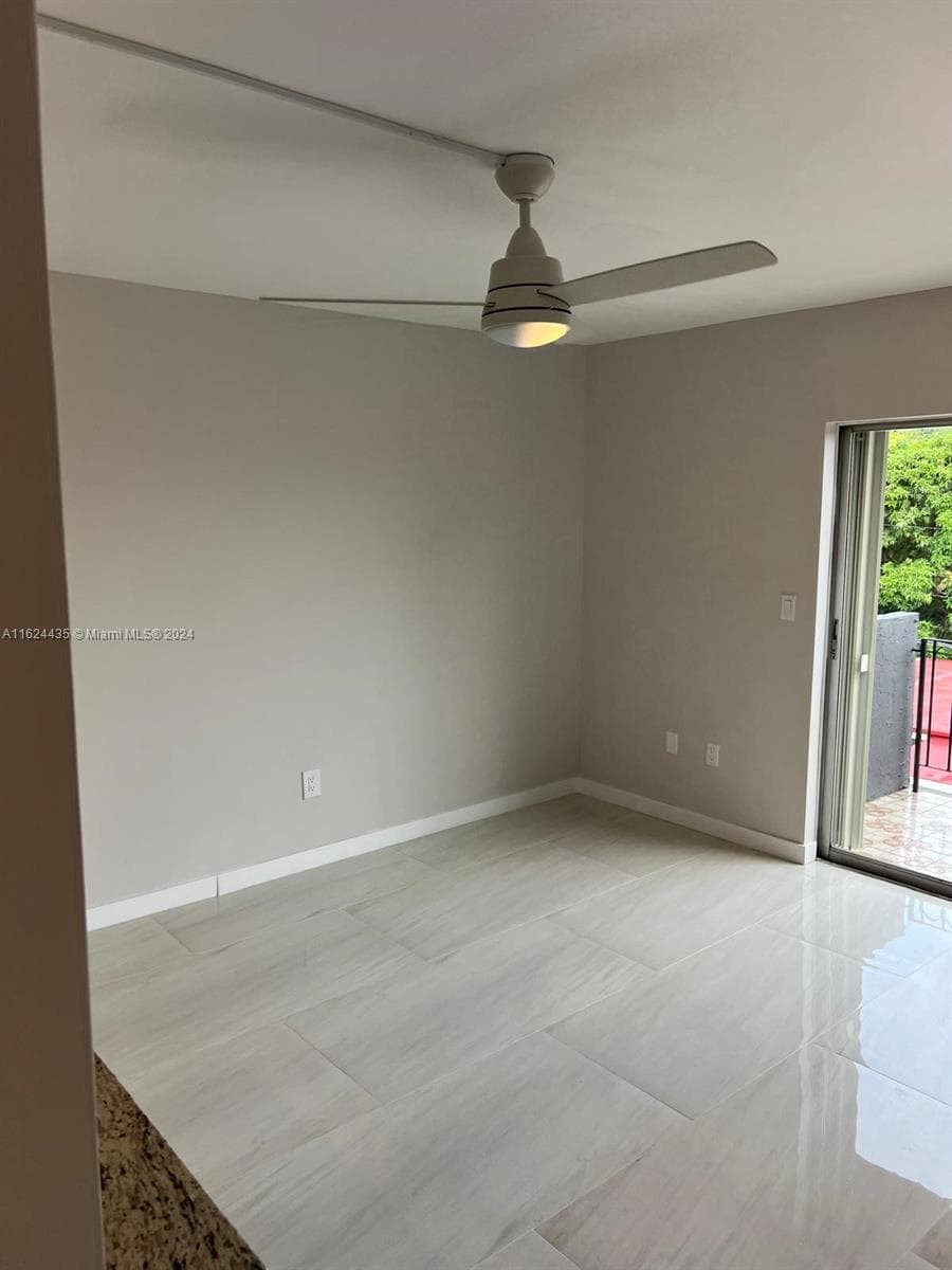 ROYAL FLAGLER · #309 in Miami - Photo 8