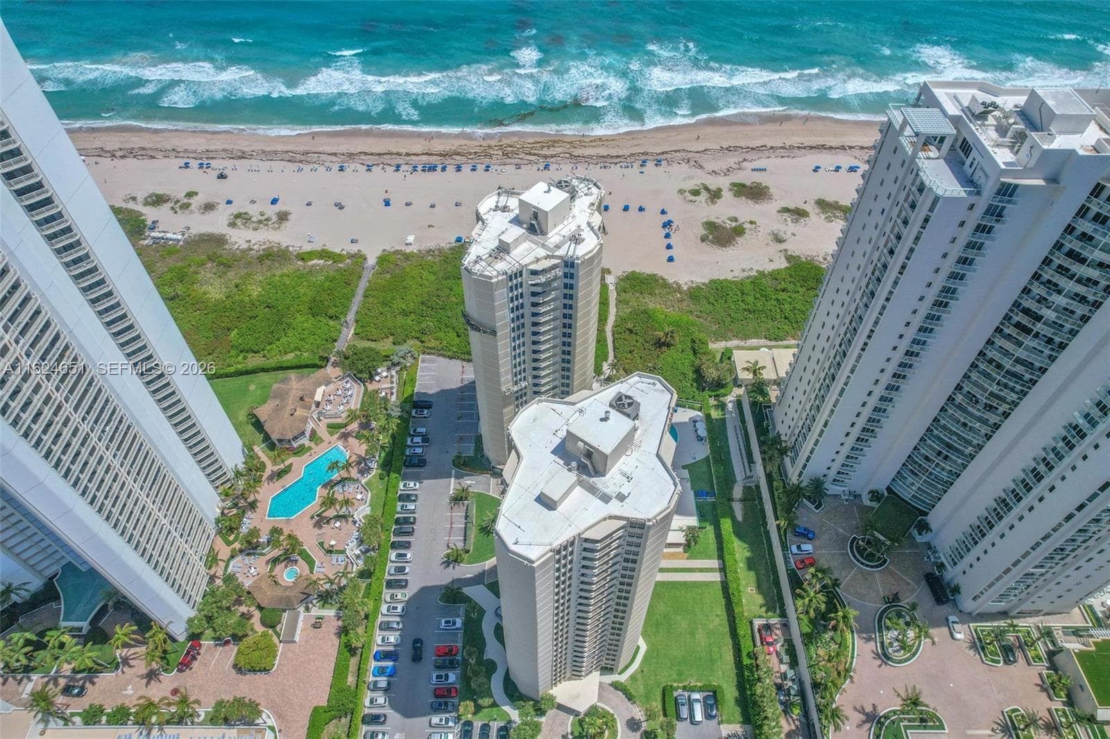 PHOENIX TOWERS CONDO · #B-15C in Riviera Beach - Photo 2