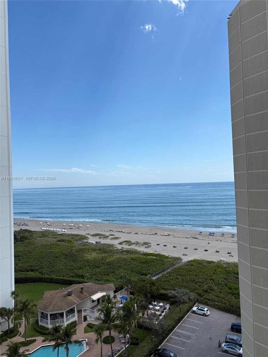 PHOENIX TOWERS CONDO · #B-15C in Riviera Beach - Photo 31