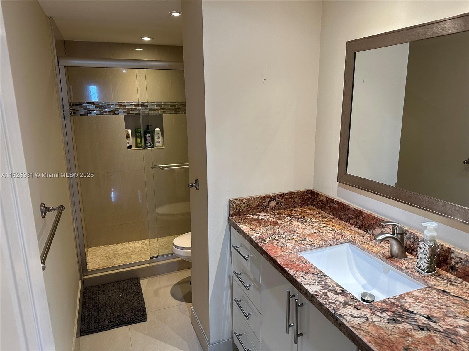 Hillcrest · #916B in Hollywood - Photo 34