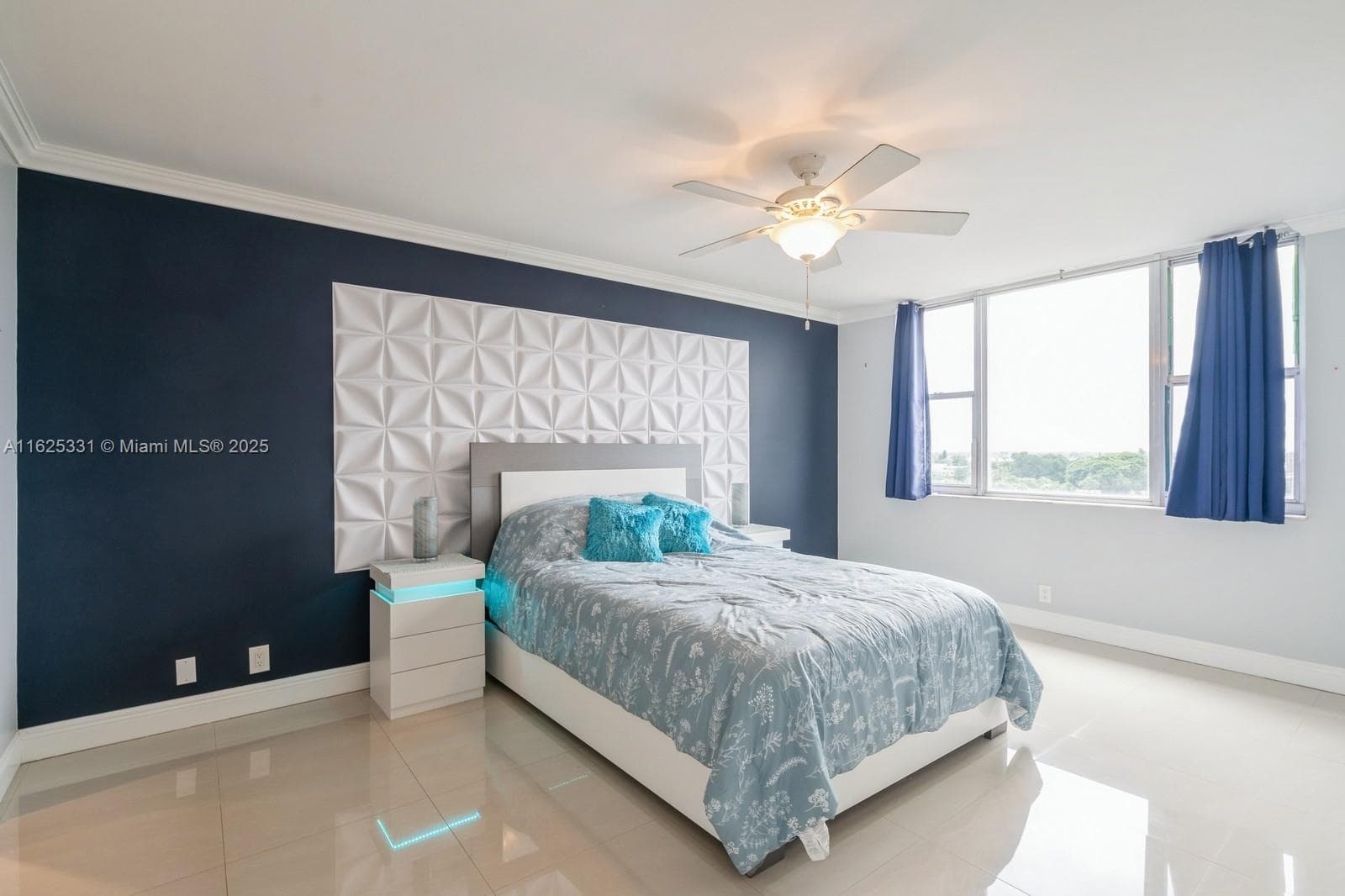 Hillcrest · #916B in Hollywood - Photo 11