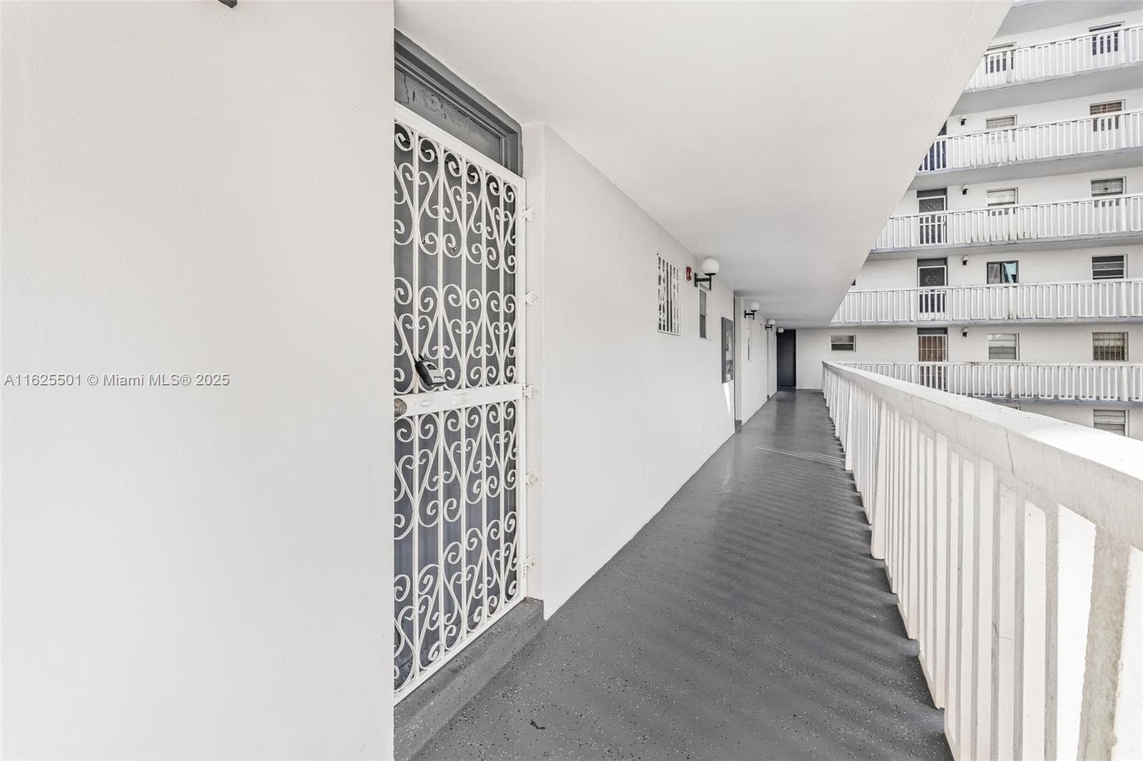 PARKWAY TOWERS · #306 in Miami - Photo 6