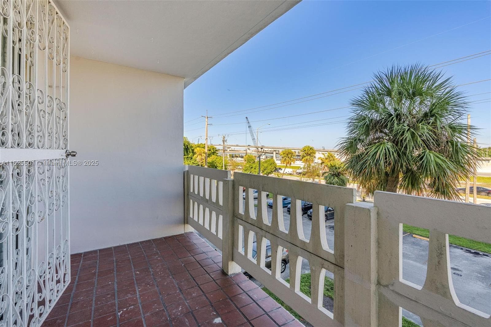 PARKWAY TOWERS · #306 in Miami - Photo 16