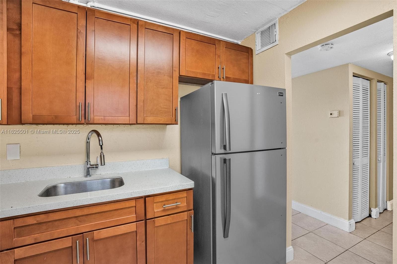 PARKWAY TOWERS · #306 in Miami - Photo 11