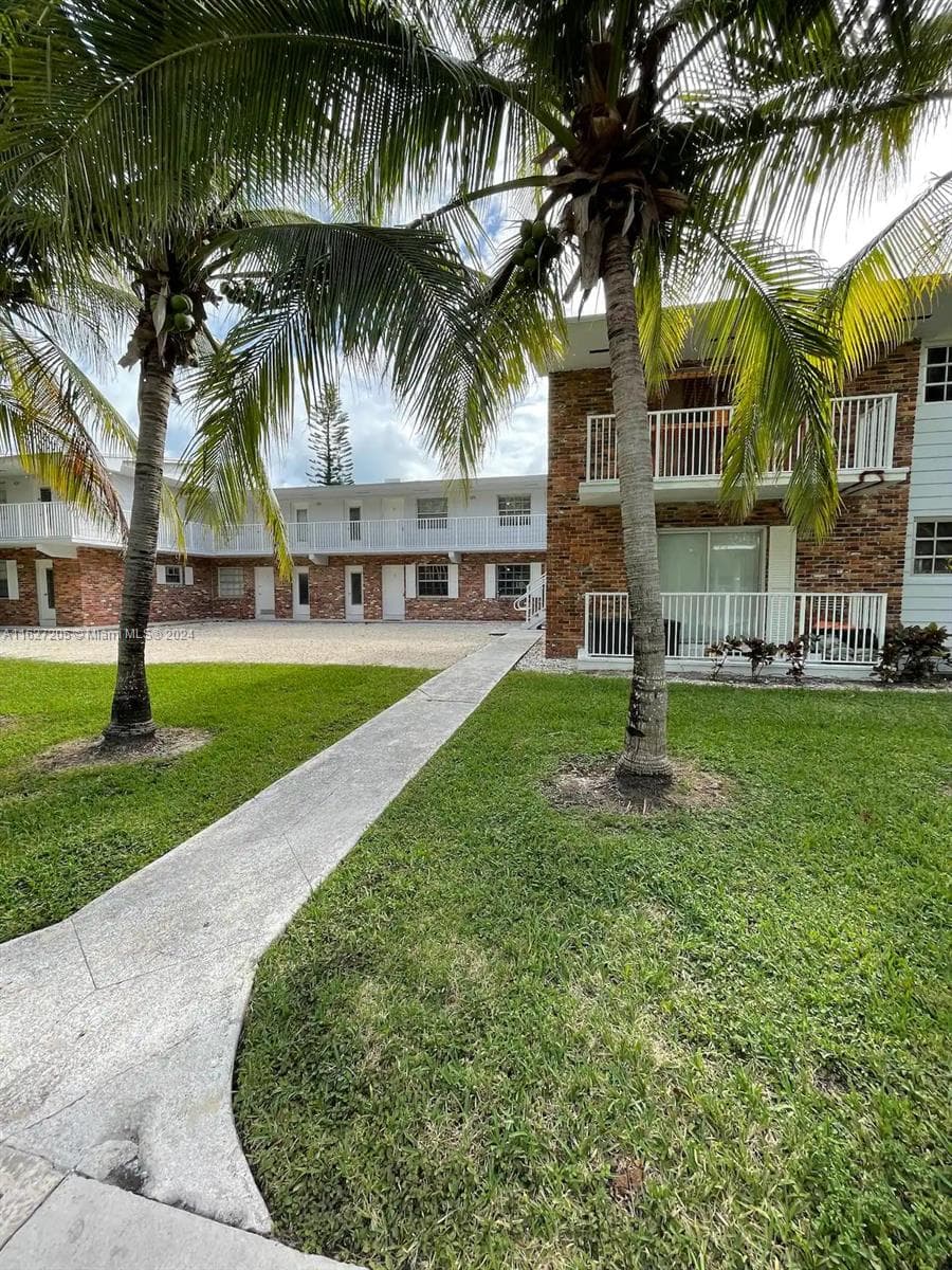 SUNRISE CLUB CONDO · #24 in Key Biscayne - Photo 27