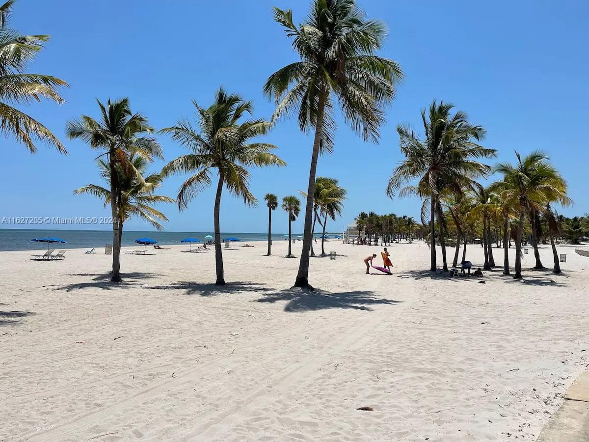 SUNRISE CLUB CONDO · #24 in Key Biscayne - Photo 34