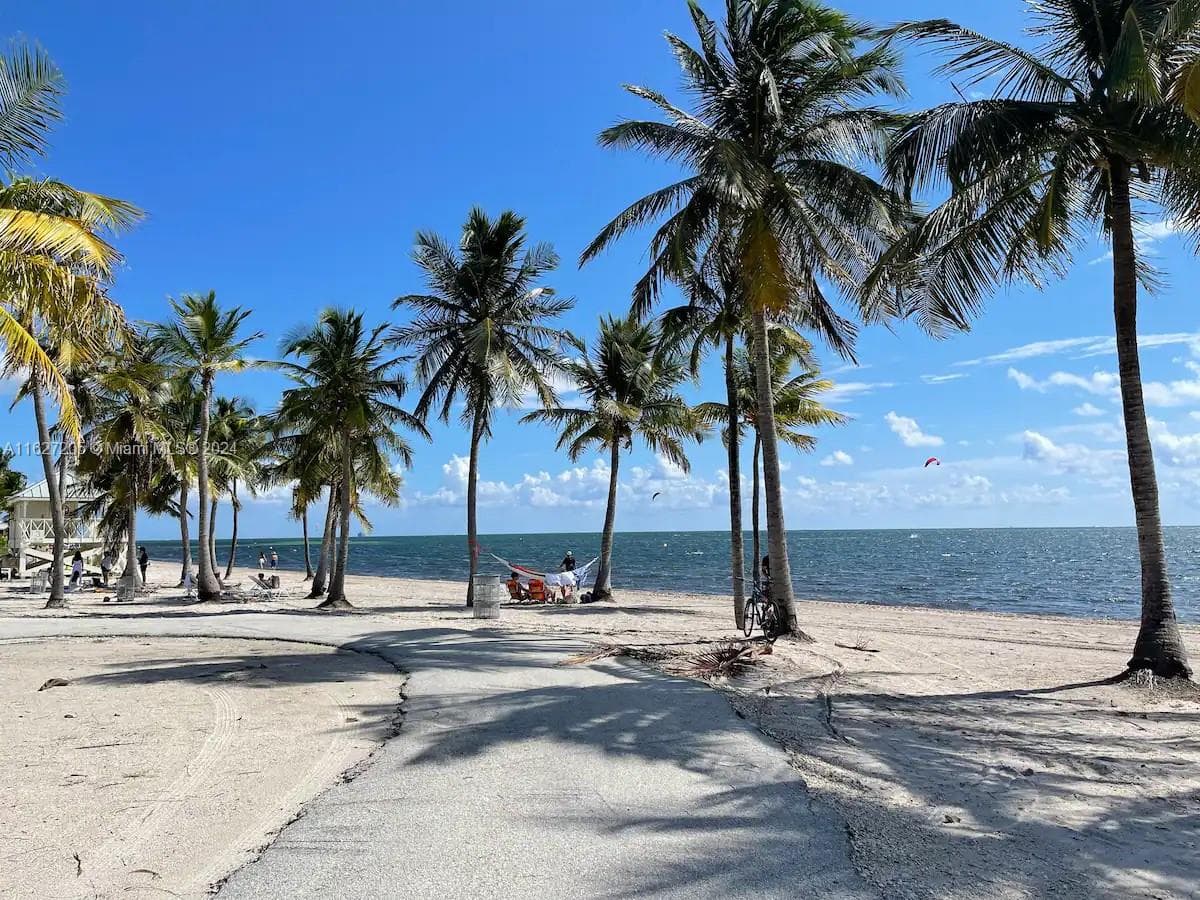 SUNRISE CLUB CONDO · #24 in Key Biscayne - Photo 35