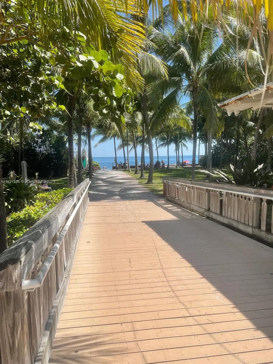 SUNRISE CLUB CONDO · #24 in Key Biscayne - Photo 31