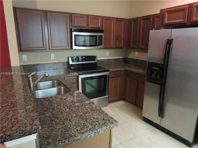 MAJORCA ISLES II · #4-22 in Miami Gardens - Photo 2