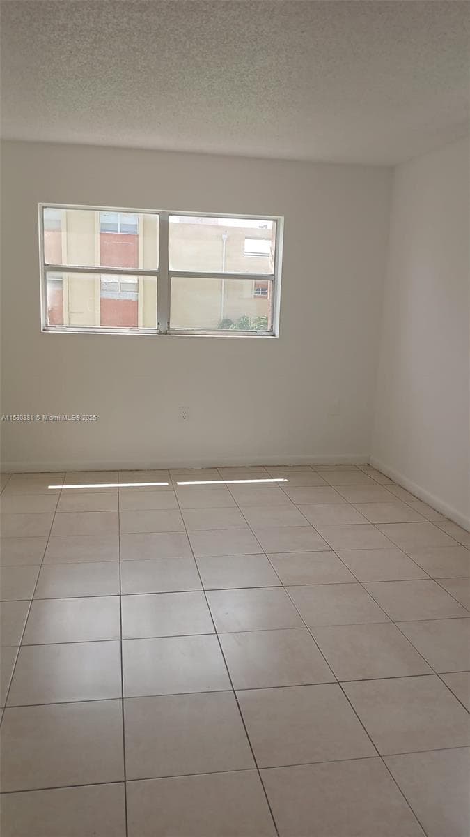 Royal point · #313 in Lauderdale Lakes - Photo 7