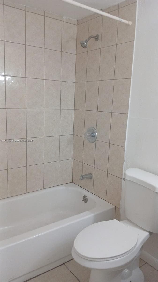 Royal point · #313 in Lauderdale Lakes - Photo 9