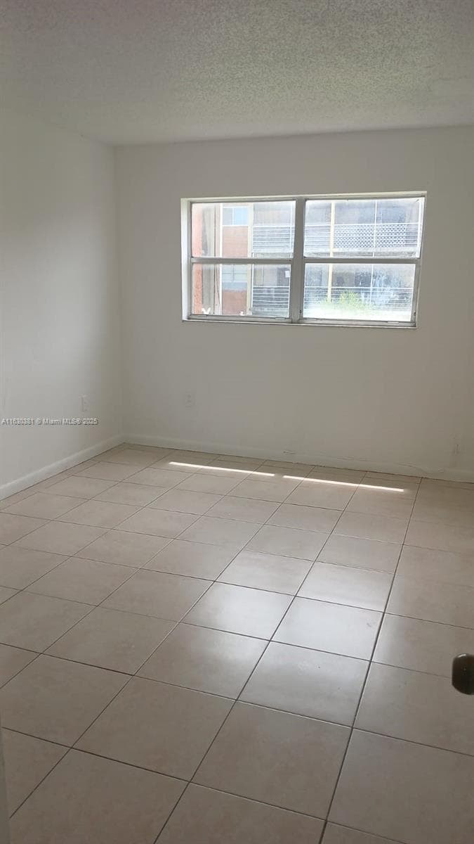 Royal point · #313 in Lauderdale Lakes - Photo 11