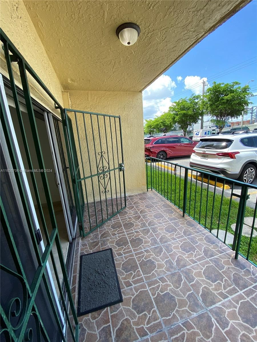 TOWERS OF WESTLAND · #123 in Hialeah - Photo 5
