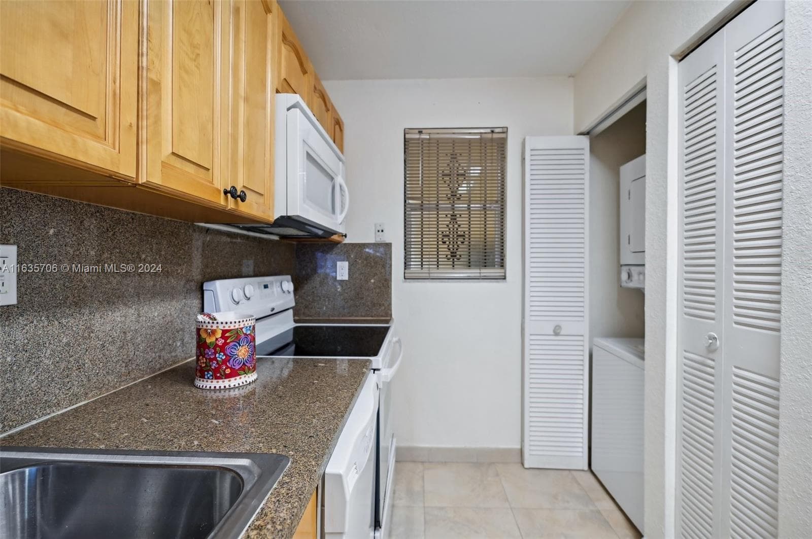 TOWERS OF WESTLAND · #123 in Hialeah - Photo 18