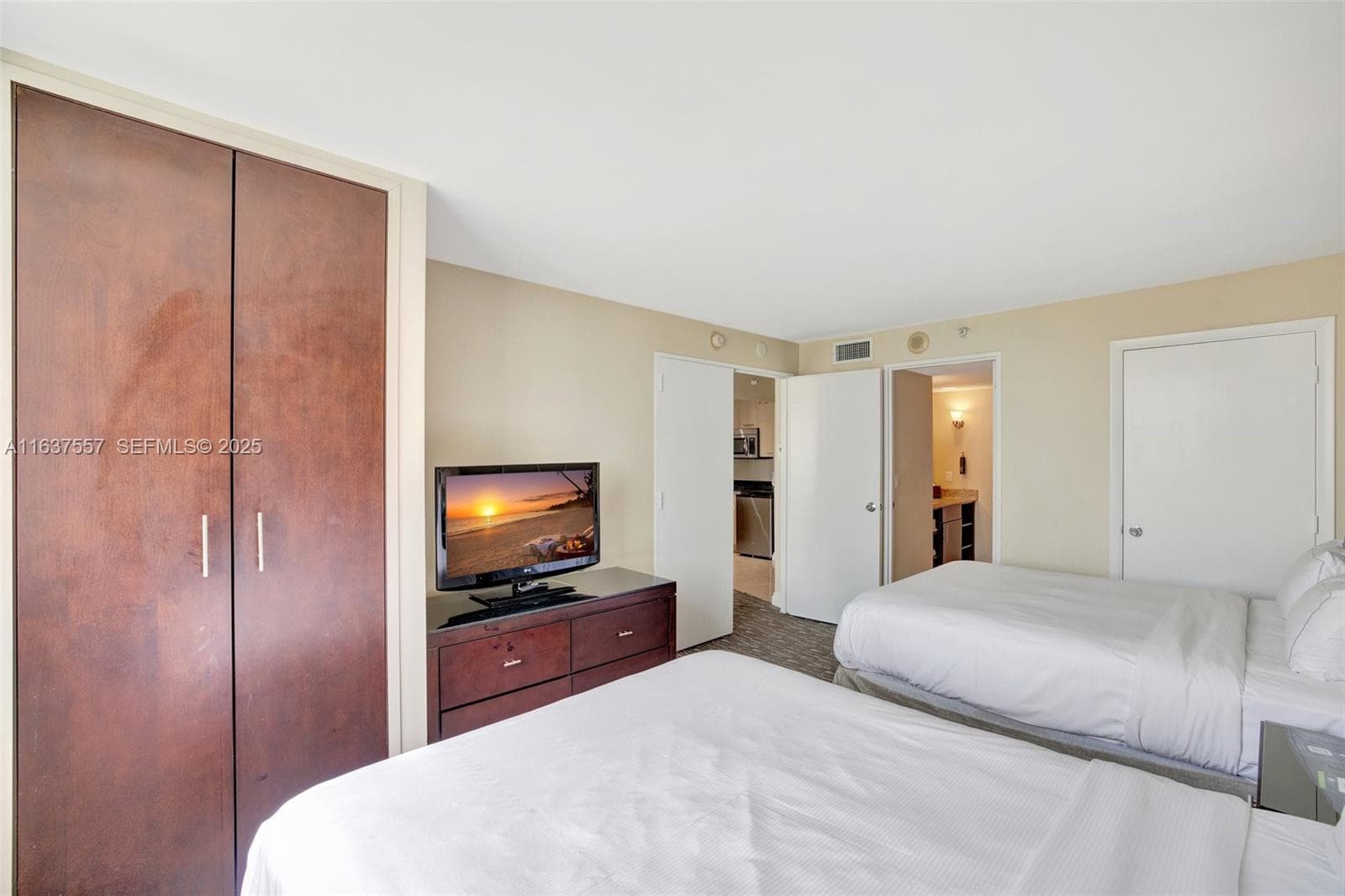 Gallery One · #1117 in Fort Lauderdale - Photo 30