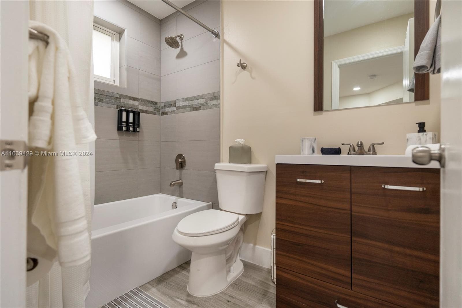 18606 SW 100th Ave #18606 photo 20