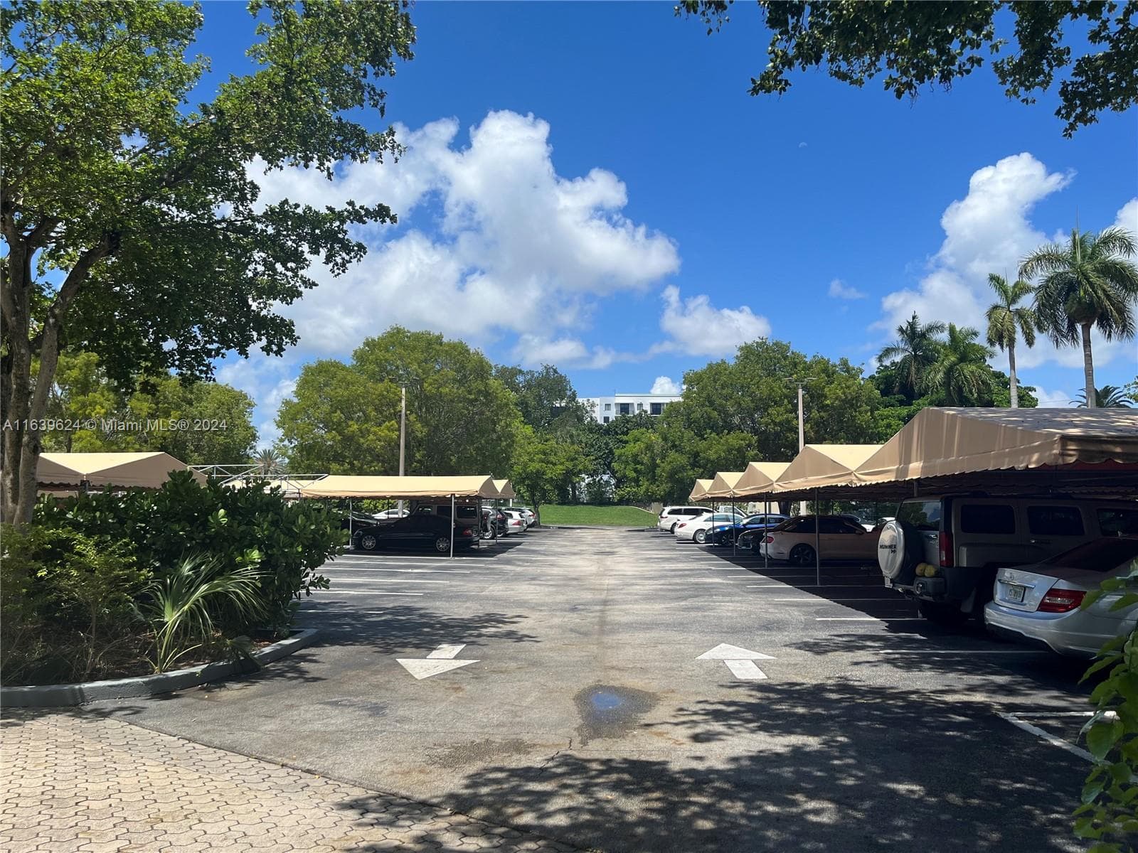 Parking detached garage