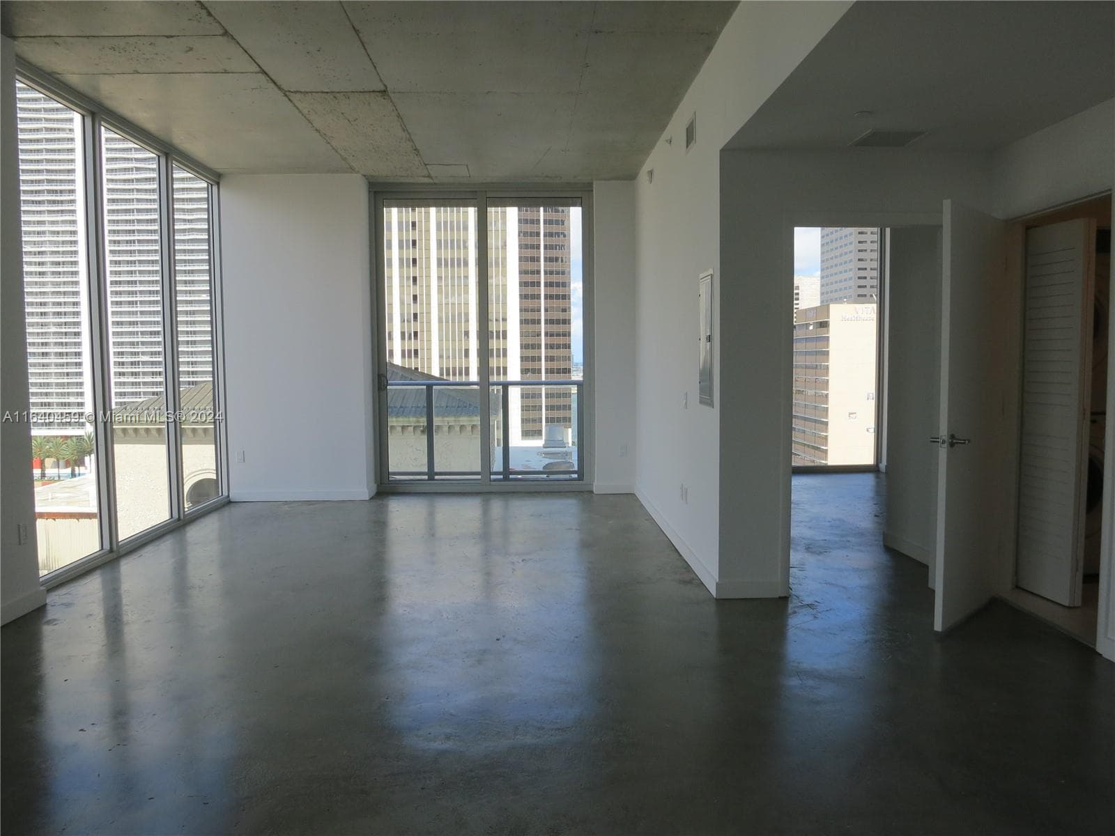 Centro · #1902 in Miami - Photo 19