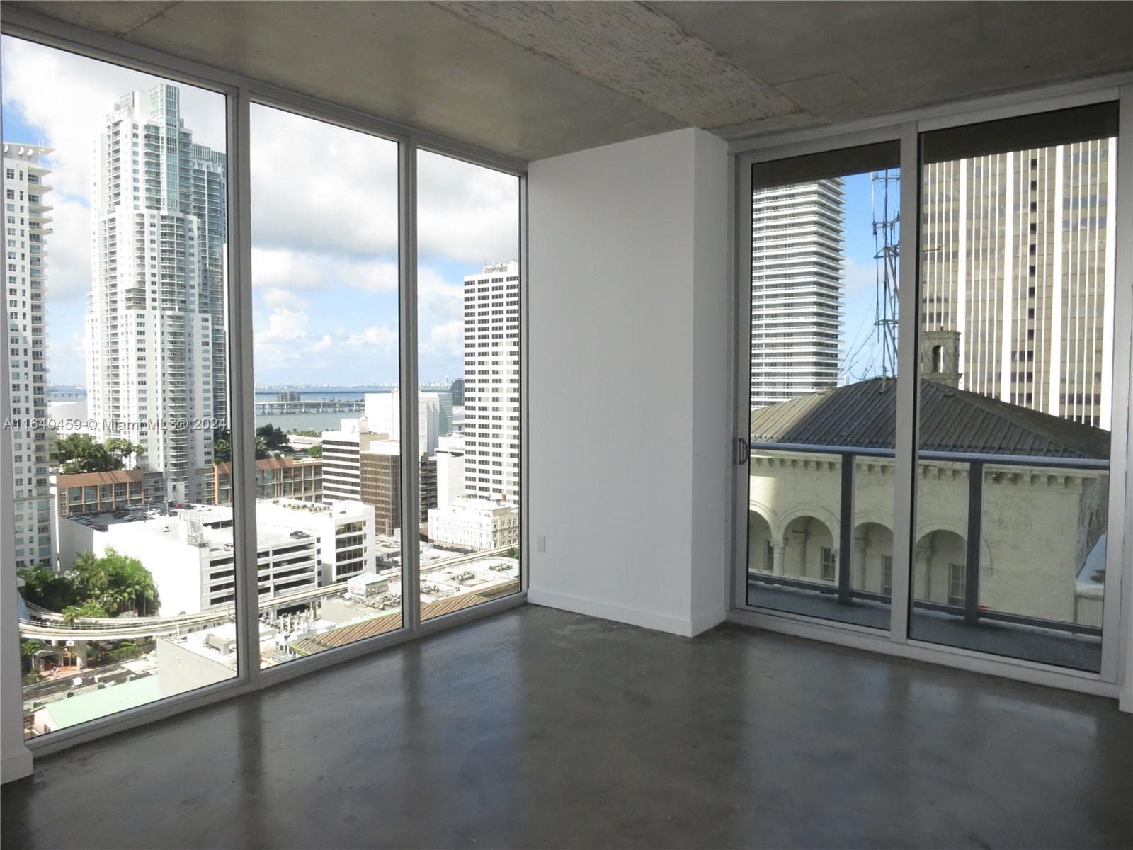 Centro · #1902 in Miami - Photo 4