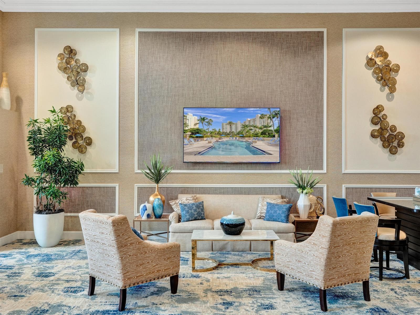 PARTY ROOM