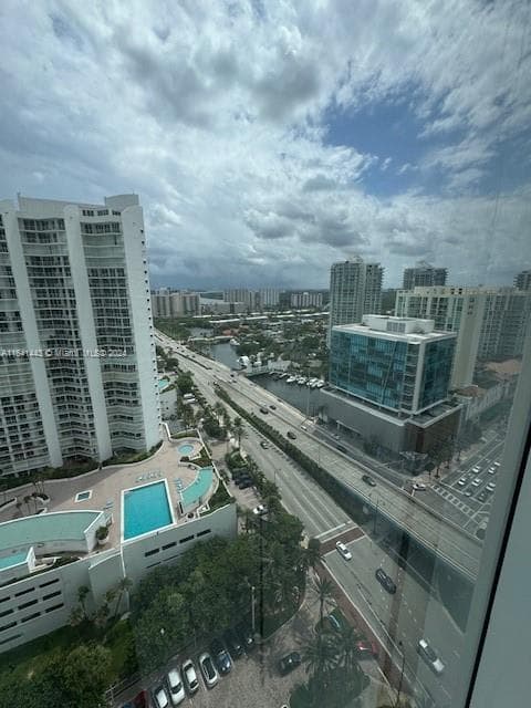 La Perla · #2409 in Sunny Isles Beach - Photo 6