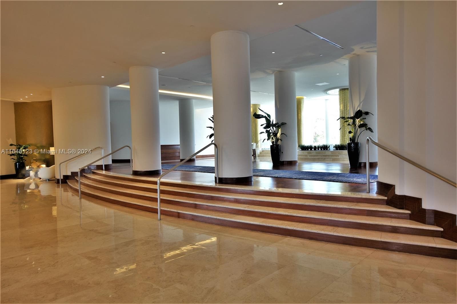 Seacoast 5151 · #629 in Miami Beach - Photo 45