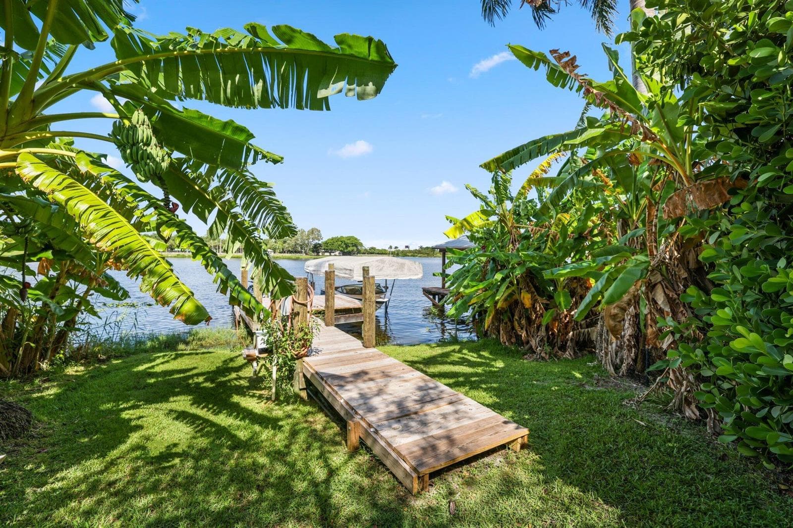 920 Hibiscus Ln. - 21.jpg-SMALL