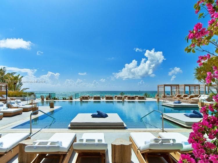 Roney Palace · #617 in Miami Beach - Photo 1