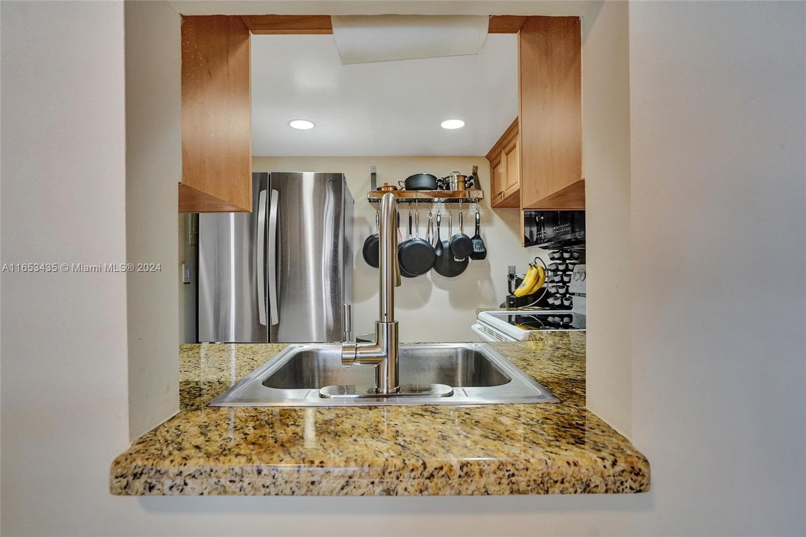 EAST POINT TOWERS · #815 in Fort Lauderdale - Photo 23